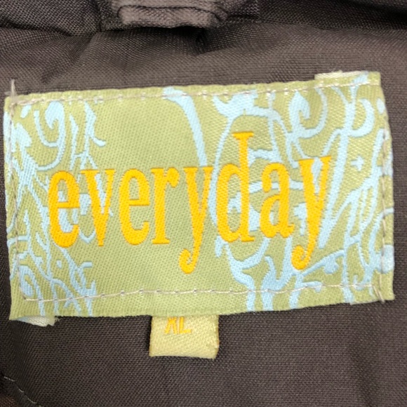 Brown down jacket - Picture 5 of 8